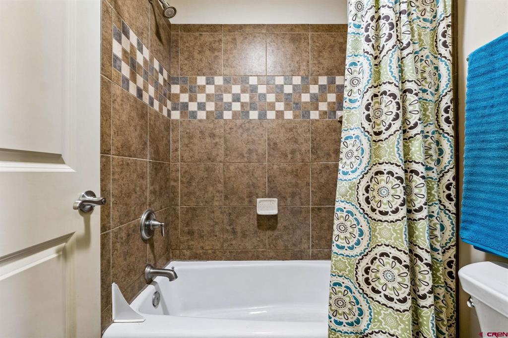 118 Big Bend Court Property Photo 32