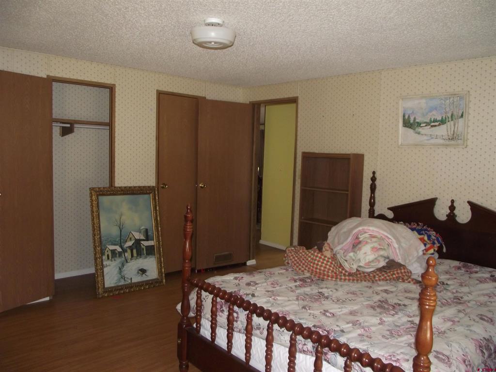 383 S Hillcrest Drive Property Photo 15
