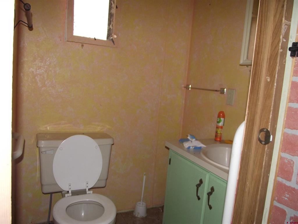 383 S Hillcrest Drive Property Photo 21