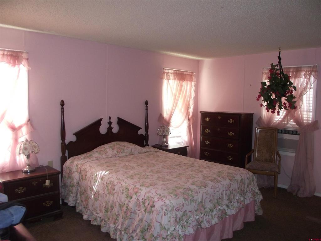 383 S Hillcrest Drive Property Photo 22