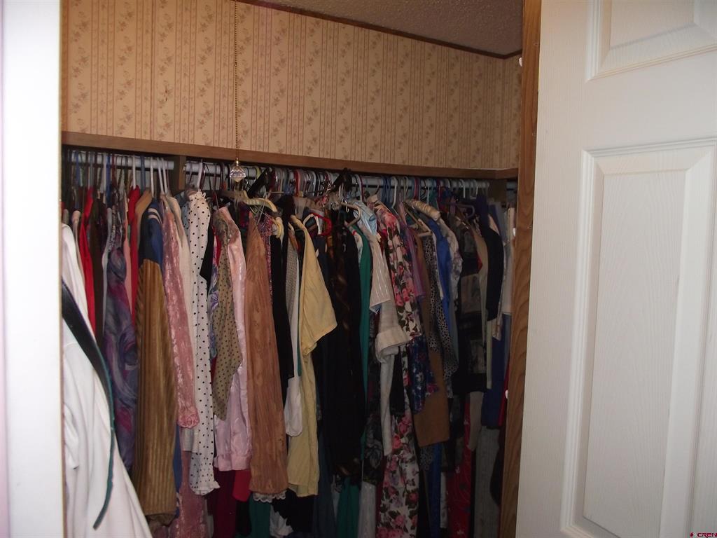 383 S Hillcrest Drive Property Photo 27