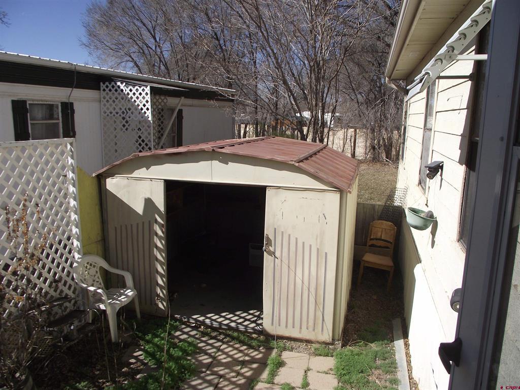 383 S Hillcrest Drive Property Photo 28