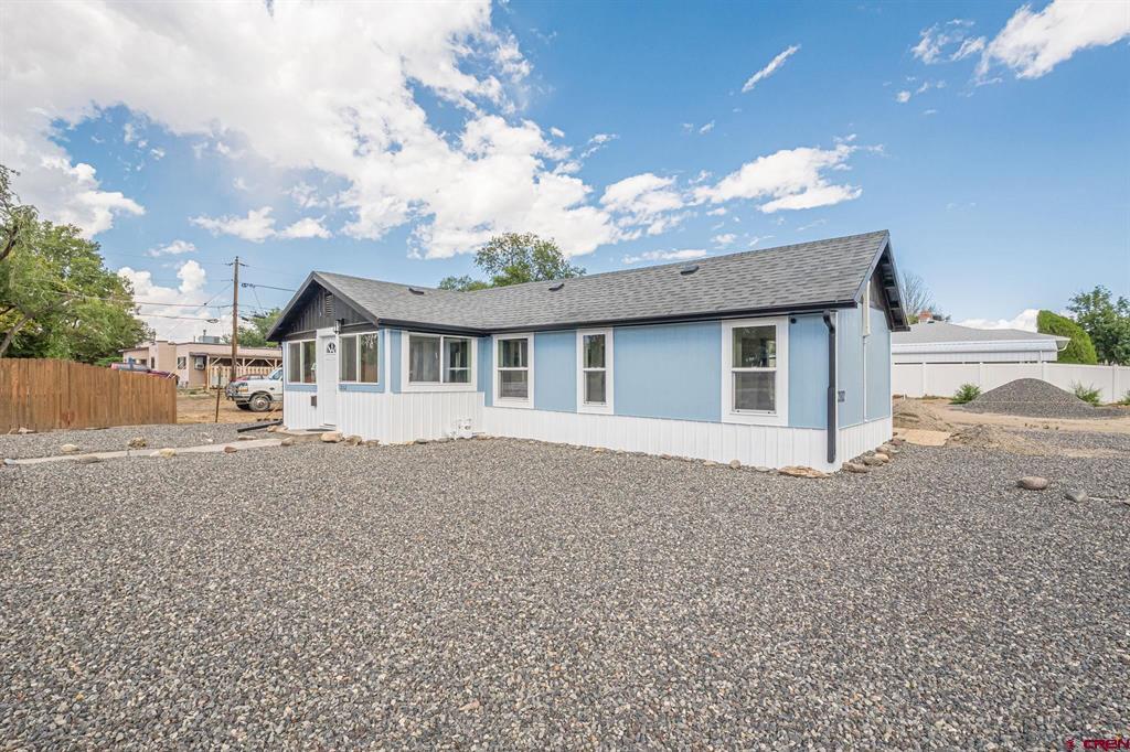 2112 Orchard Avenue Property Photo 2