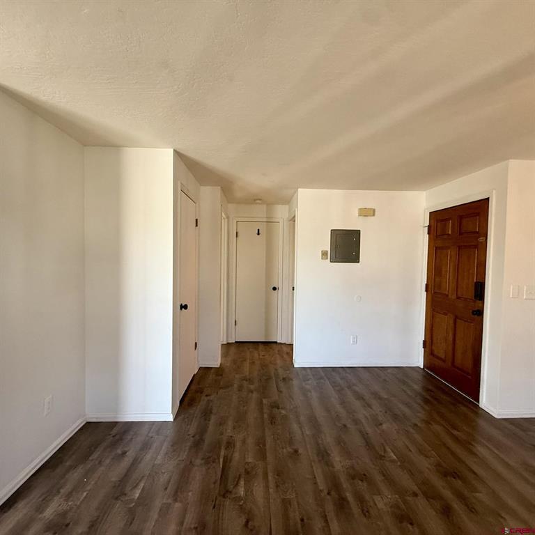 520 W 6th Street Property Photo 10