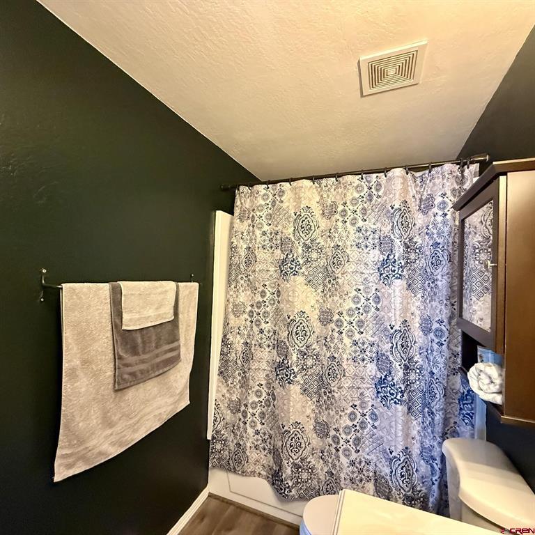 520 W 6th Street Property Photo 13