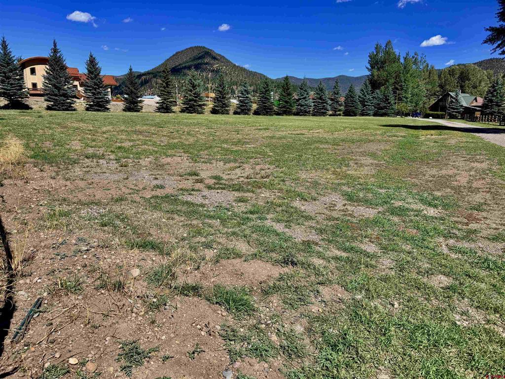 71 Rivercrest Drive Property Photo 1