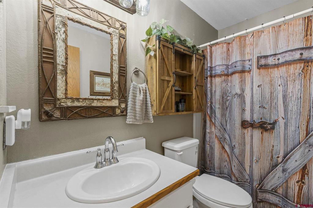 1044 Cr 314 Property Photo 34