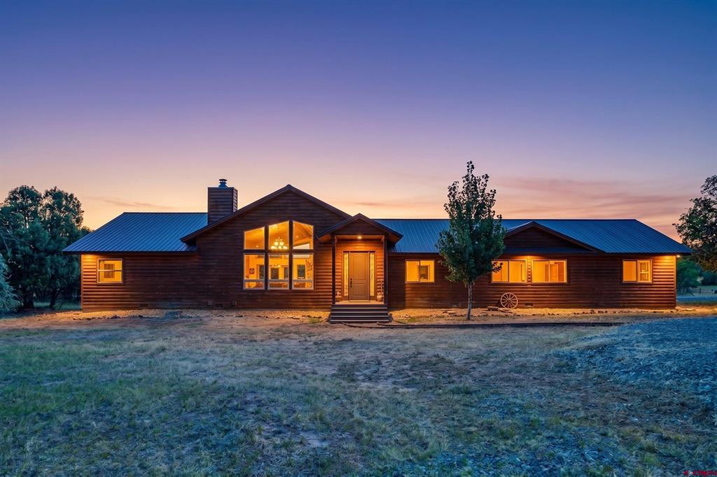 1592 S Pagosa Boulevard Property Photo 1