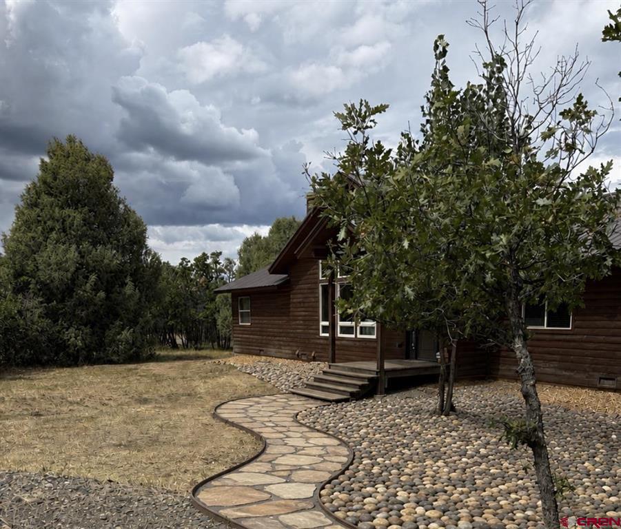 1592 S Pagosa Boulevard Property Photo 3