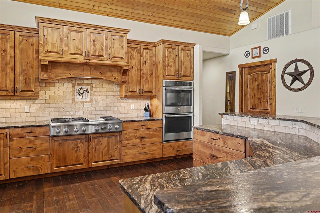 1592 S Pagosa Boulevard Property Photo 8