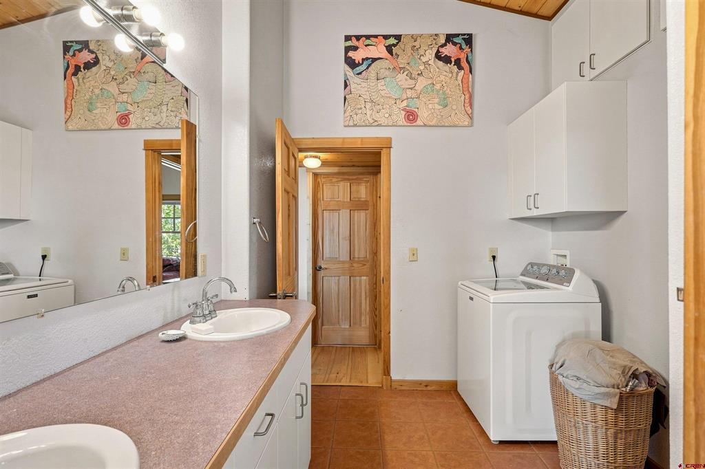 1204 County Road 332 Property Photo 17
