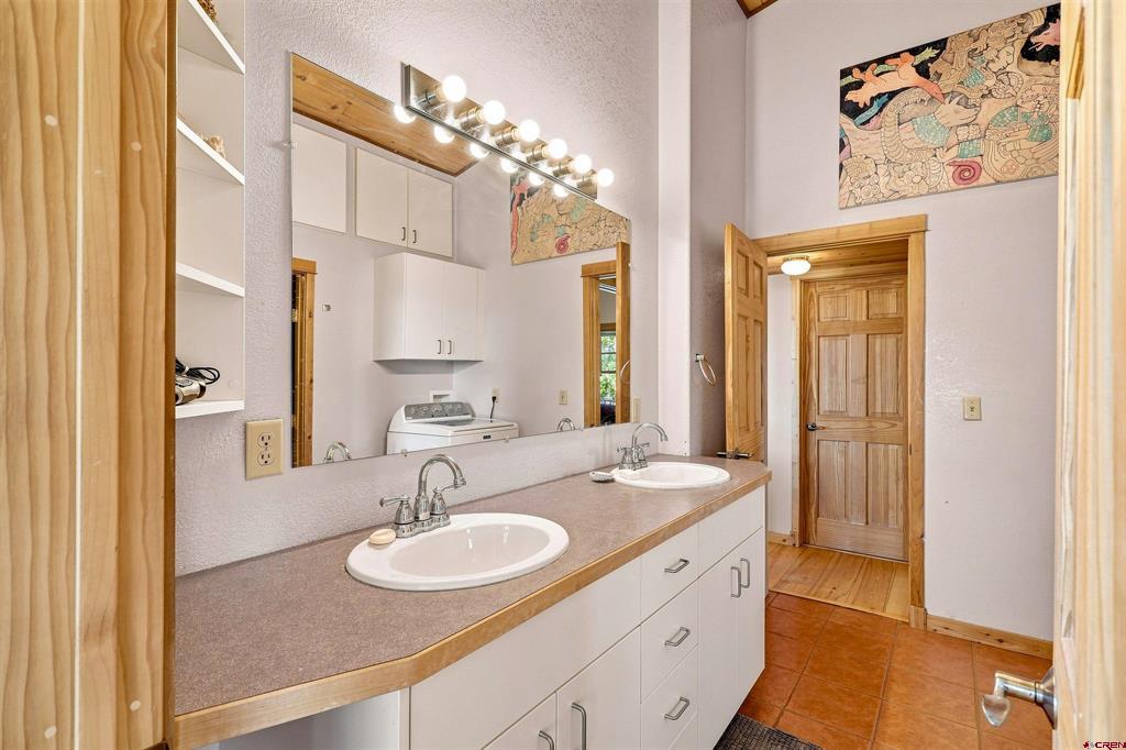 1204 County Road 332 Property Photo 20