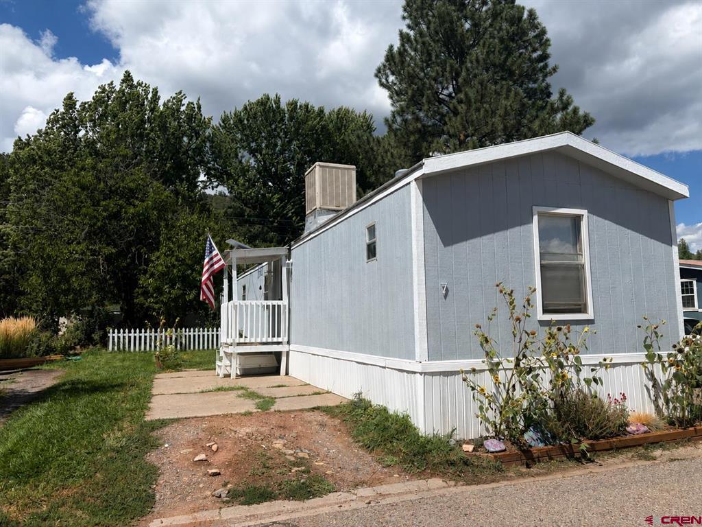 7 Golden West Drive Property Photo 2