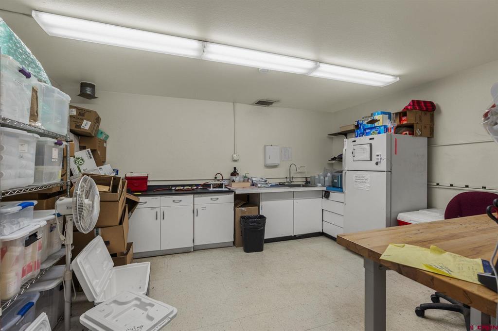 75 Suttle Street Property Photo 12