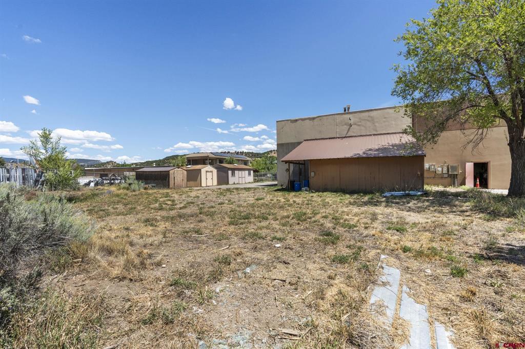 75 Suttle Street Property Photo 35