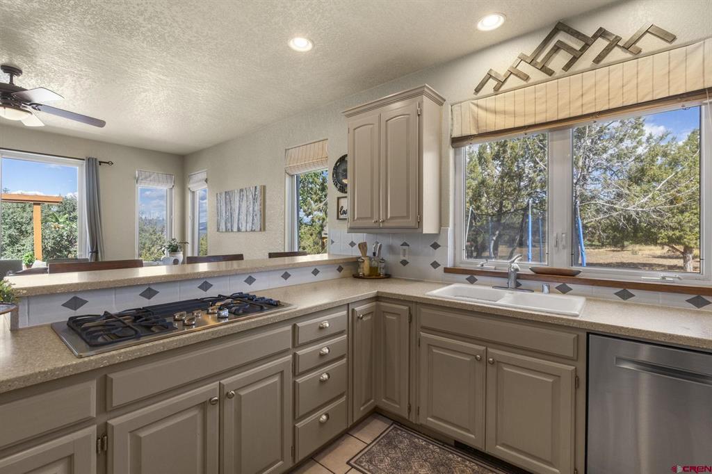 102 Sage Road Property Photo 12
