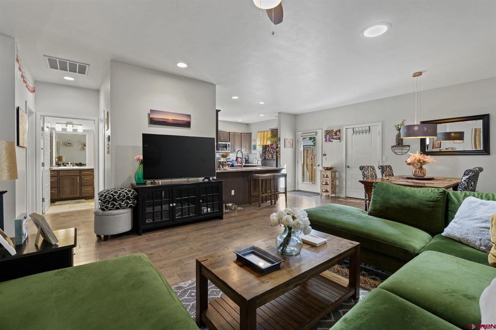 184 Pioneer Avenue Property Photo 3