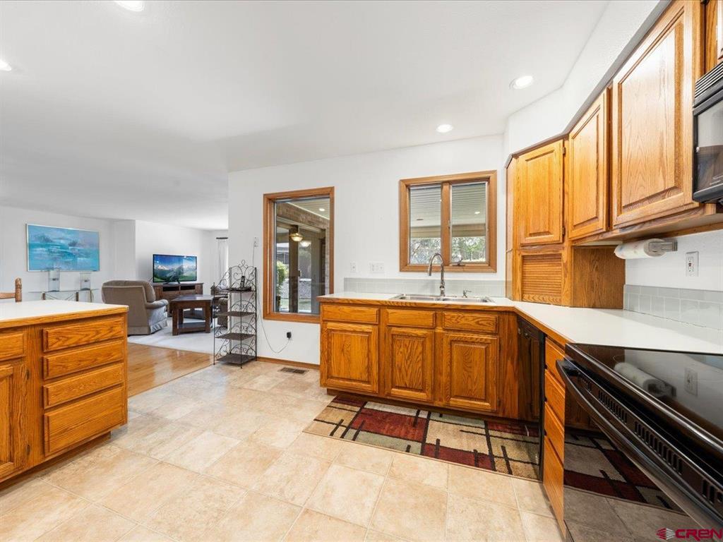 1214 Peppertree Drive Property Photo 11