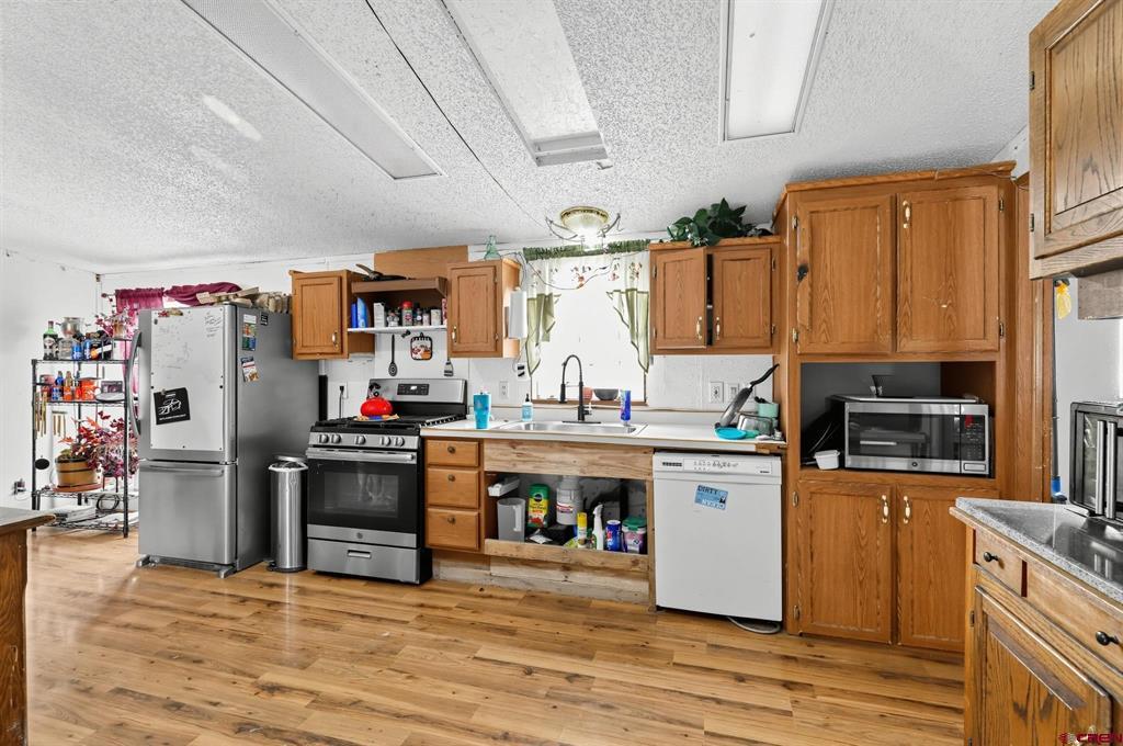 5034 Eagle Feather Property Photo 4