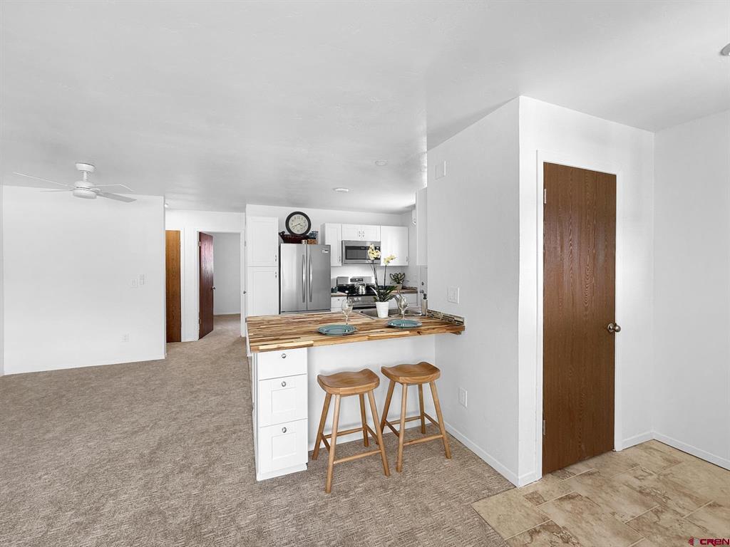 1948 Columbine Court Property Photo 4