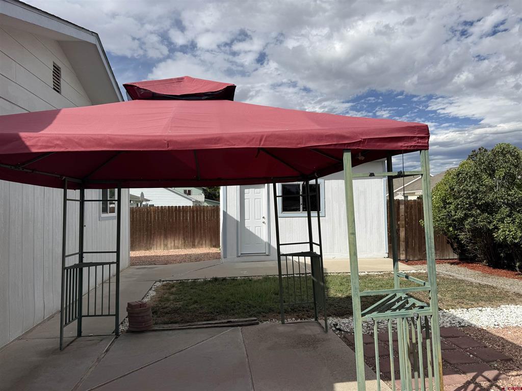 1948 Columbine Court Property Photo 33