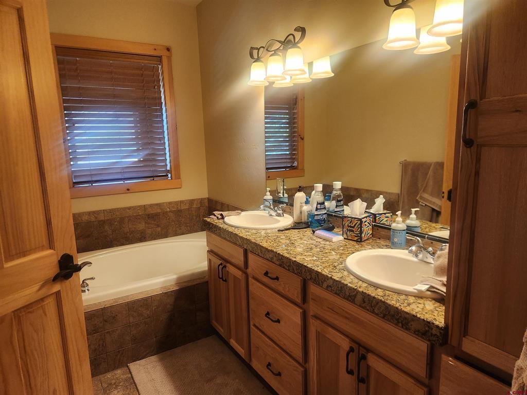 50 River Oaks Drive Property Photo 10