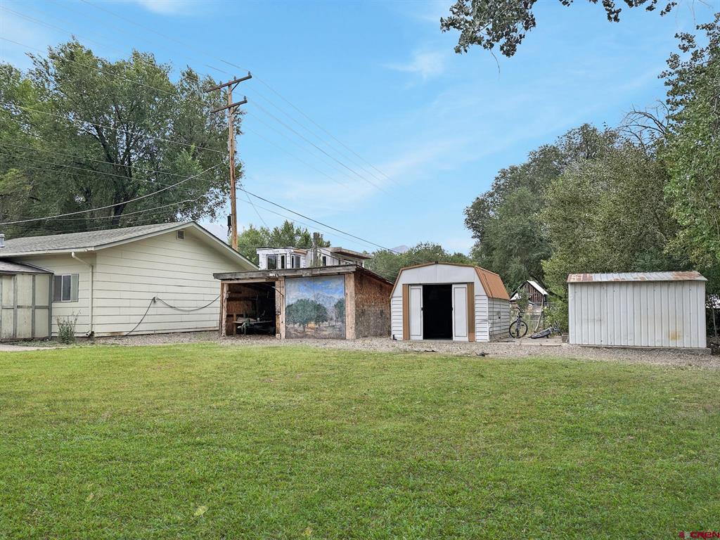 592 Grand Avenue Property Photo 6