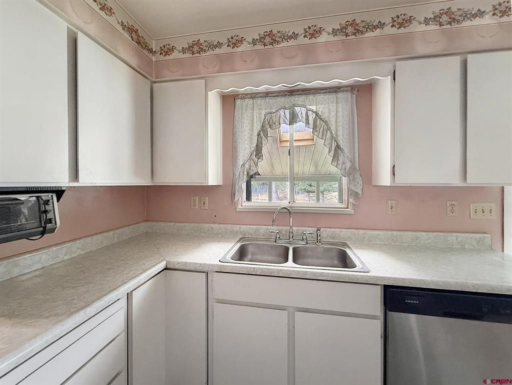 592 Grand Avenue Property Photo 35