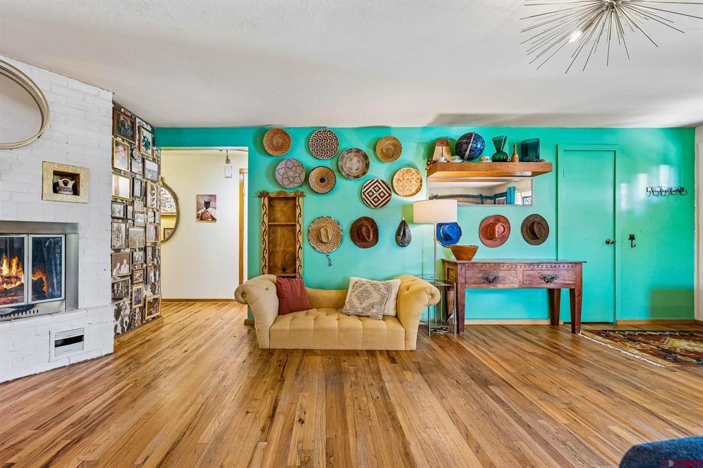 1003 Alma Avenue Property Photo 3