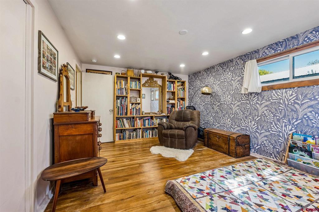 1003 Alma Avenue Property Photo 13
