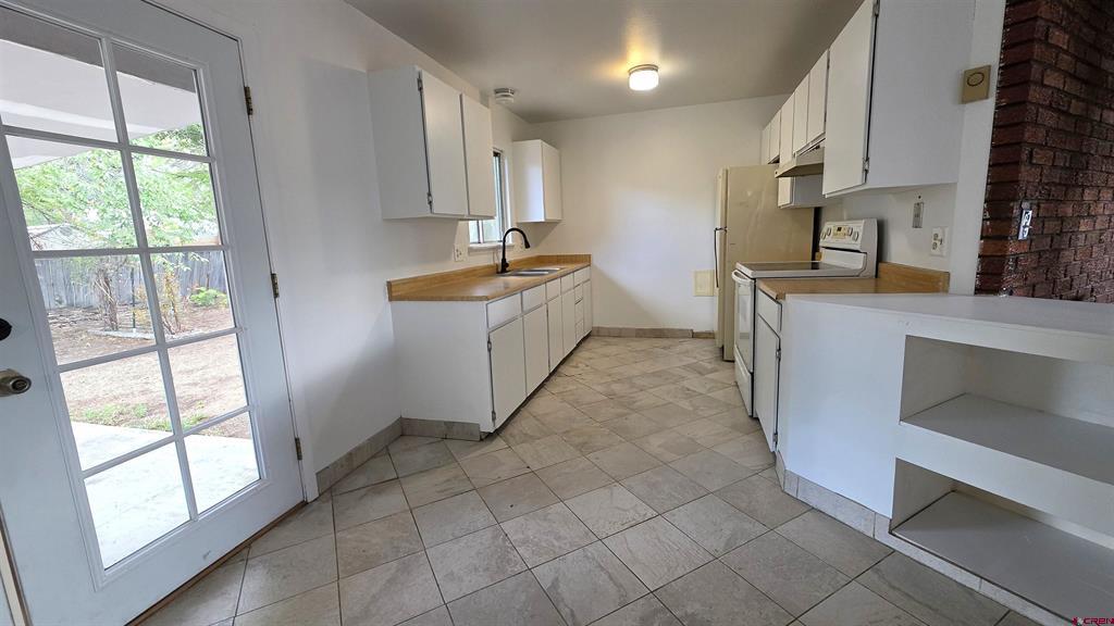 720 Garnet Avenue Property Photo 3