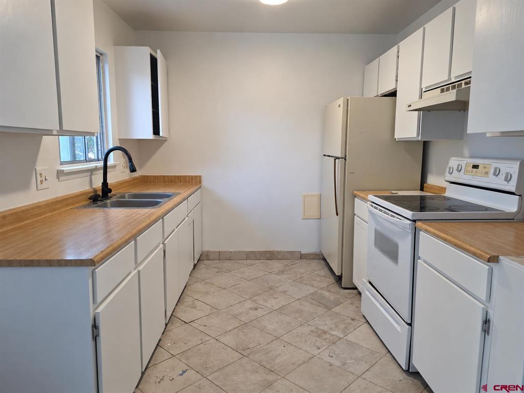 720 Garnet Avenue Property Photo 5