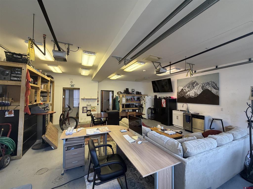 306 Belleview Avenue Property Photo 4