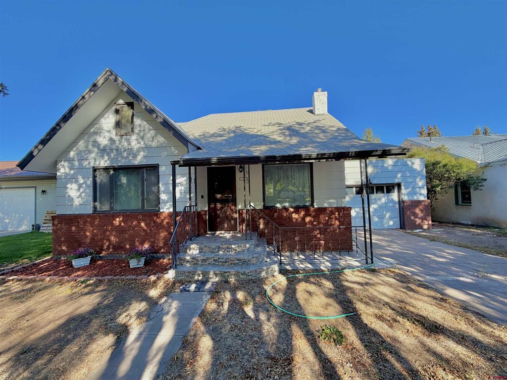 242 Morris Street Property Photo