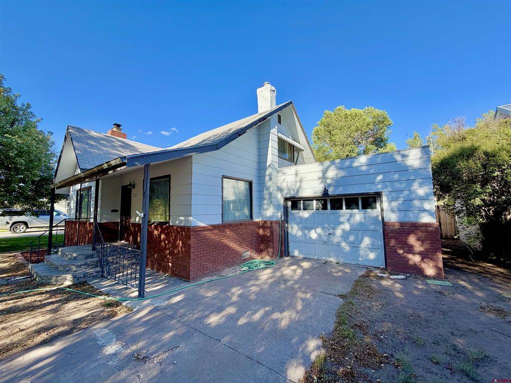 242 Morris Street Property Photo 2