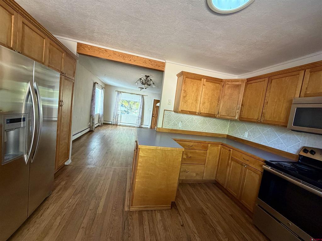 242 Morris Street Property Photo 10