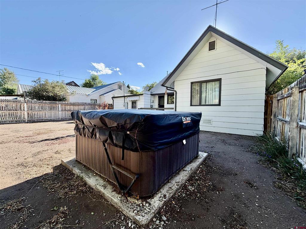 242 Morris Street Property Photo 26