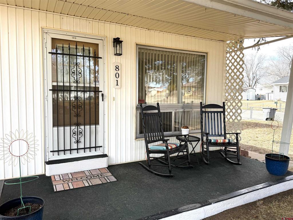 801 E 3rd Street Property Photo 2
