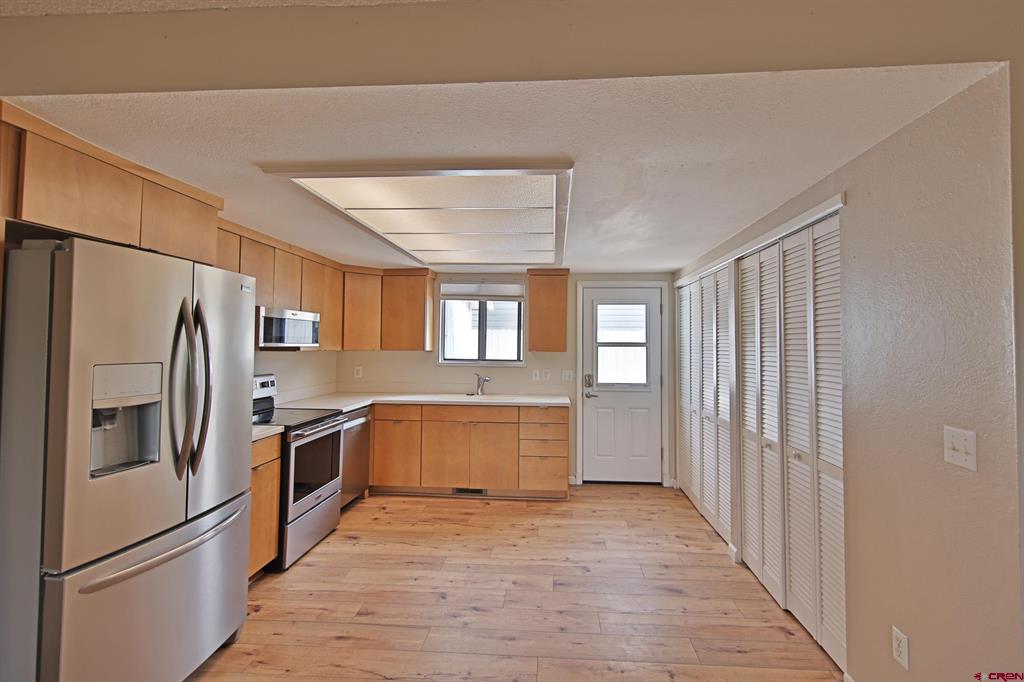 930 Iowa Avenue Property Photo 6