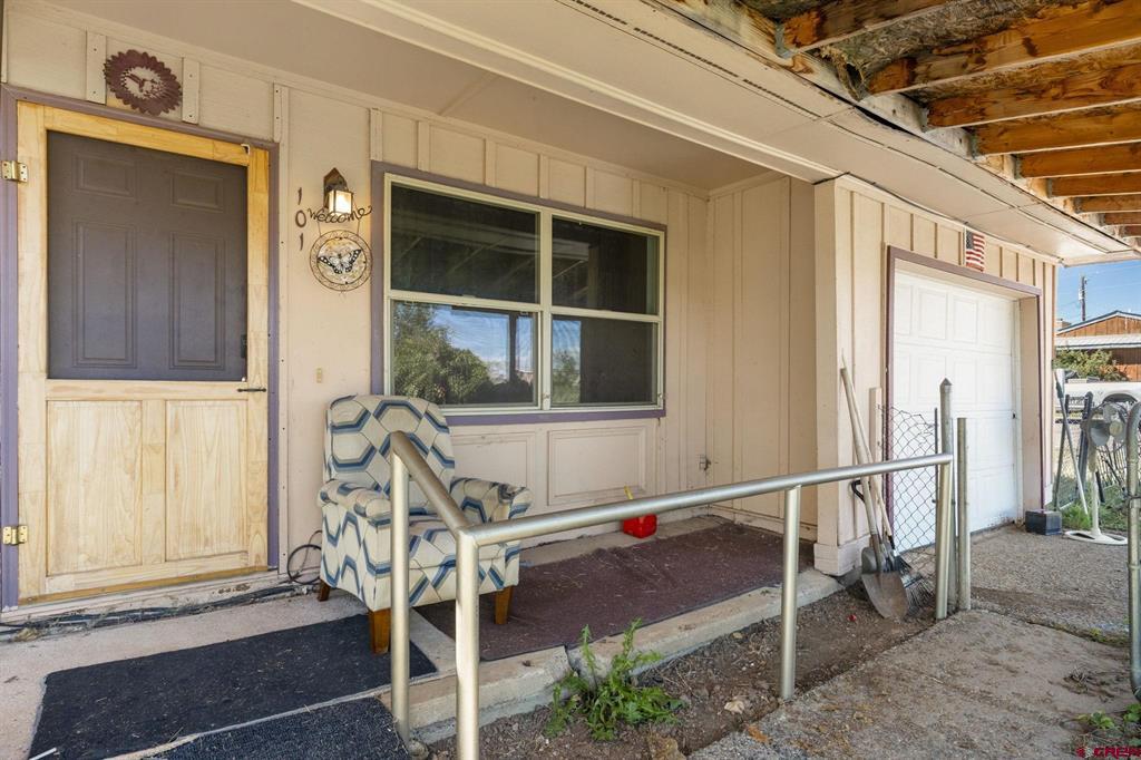 101 Candelaria Drive Property Photo 2