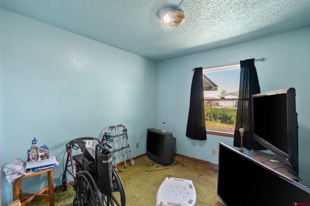 101 Candelaria Drive Property Photo 17