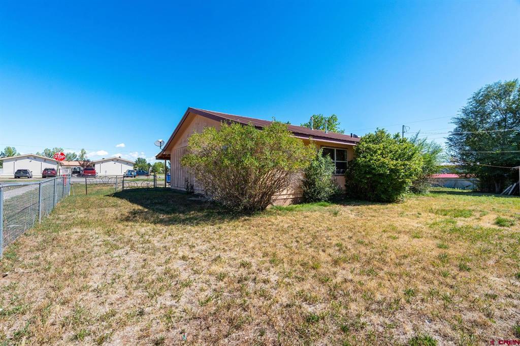 101 Candelaria Drive Property Photo 27