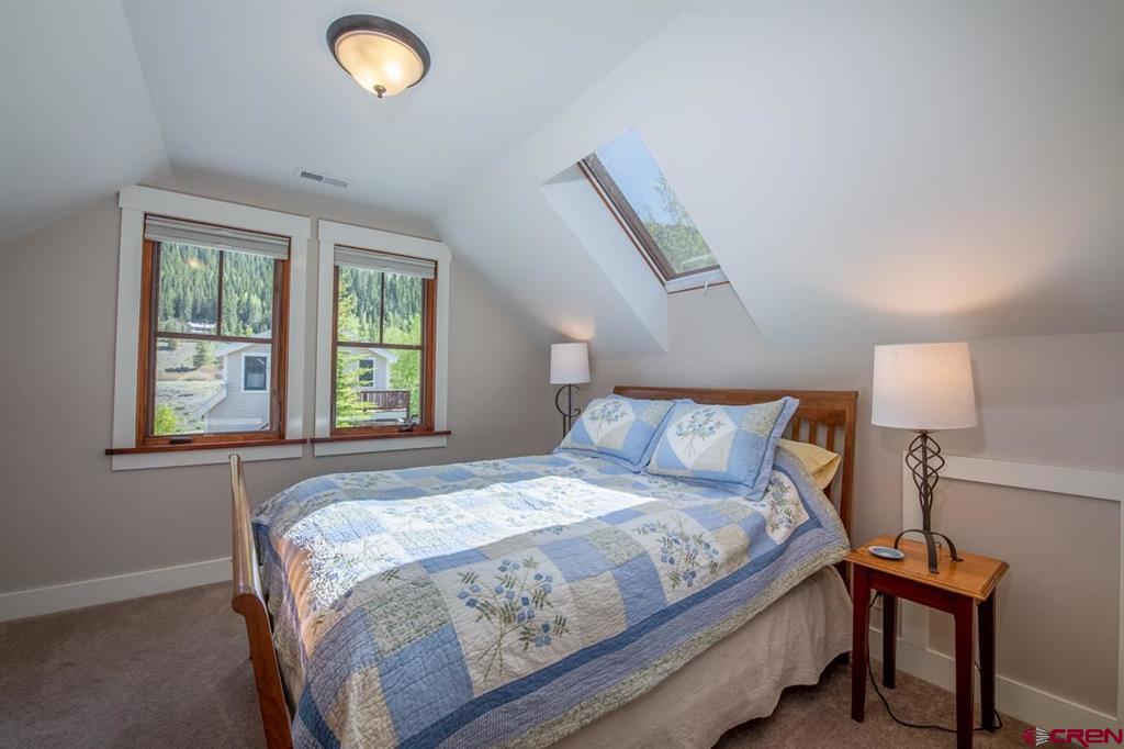 512 Journeys End Road Property Photo 29