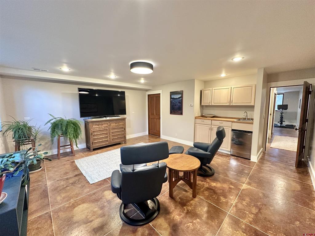 512 Journeys End Road Property Photo 36