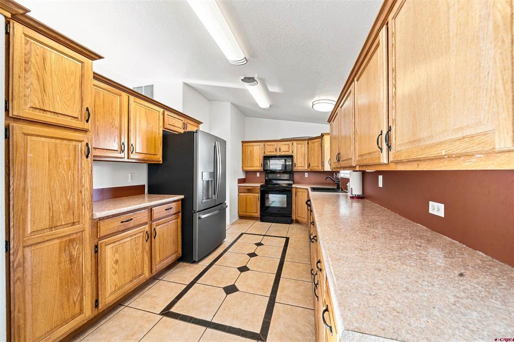 1717 Leeds Avenue Property Photo 14