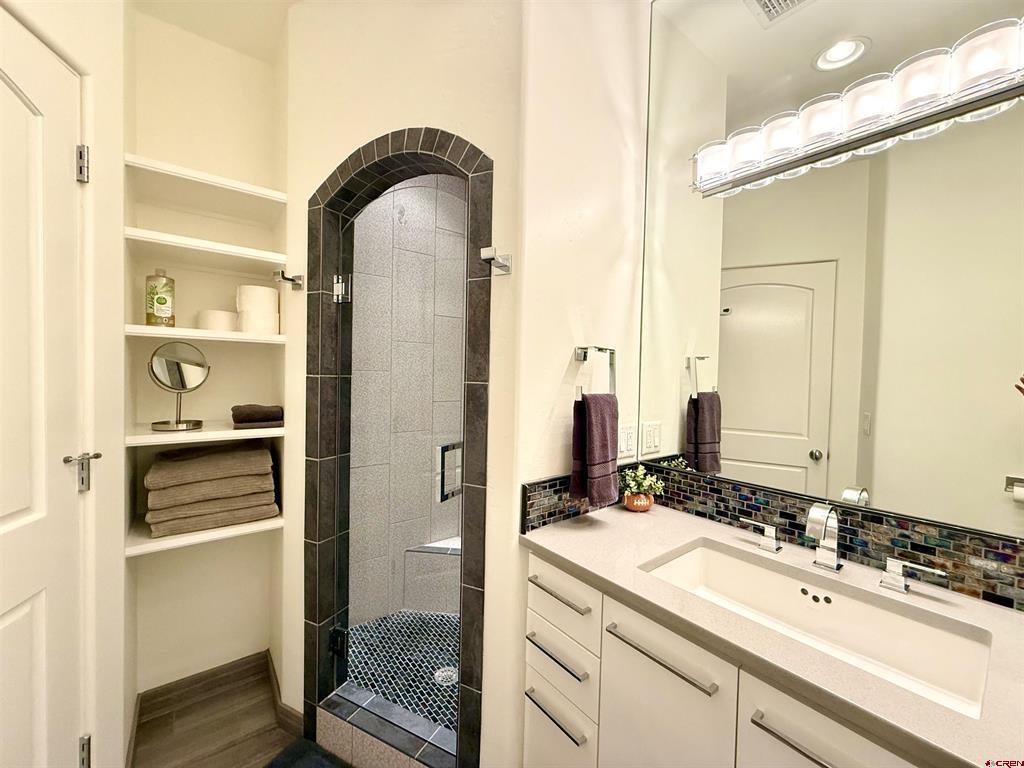 3416 N Main Avenue Property Photo 16