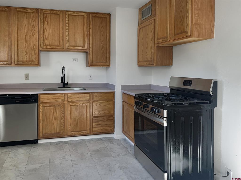 206 S Valley Road Property Photo 6
