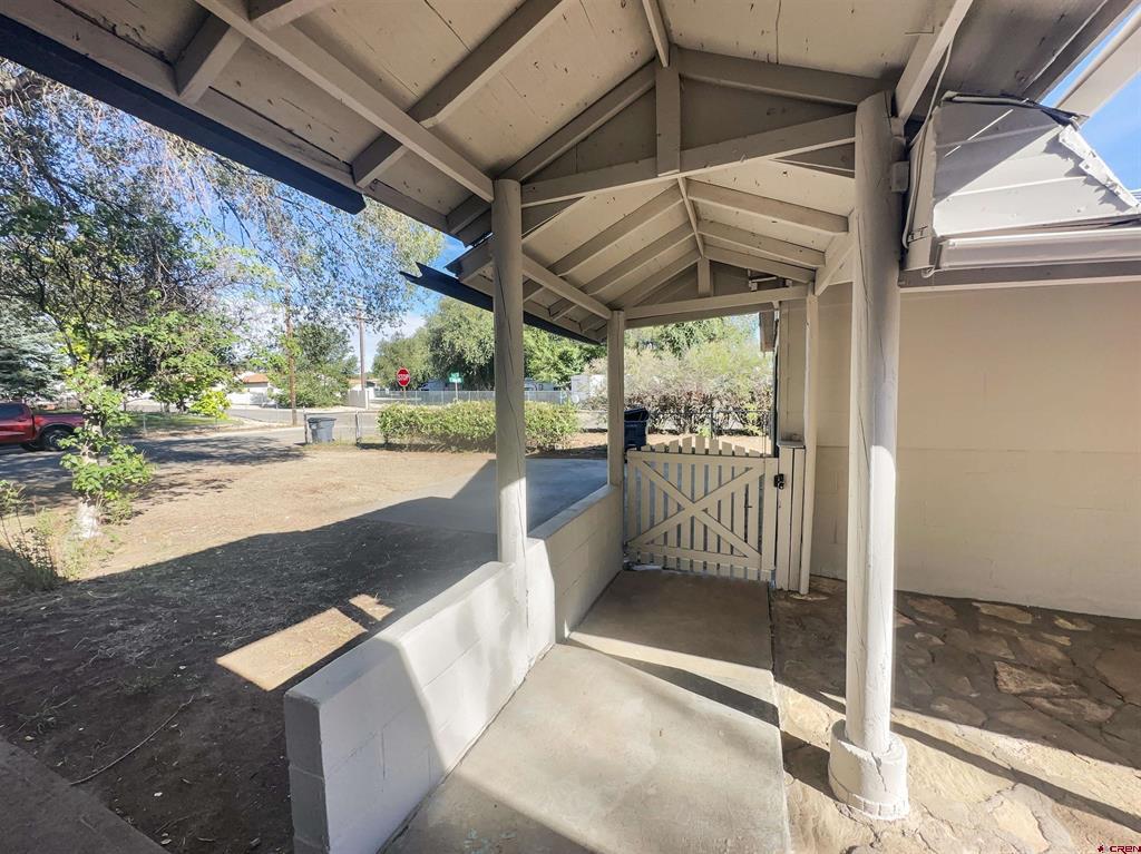 206 S Valley Road Property Photo 14