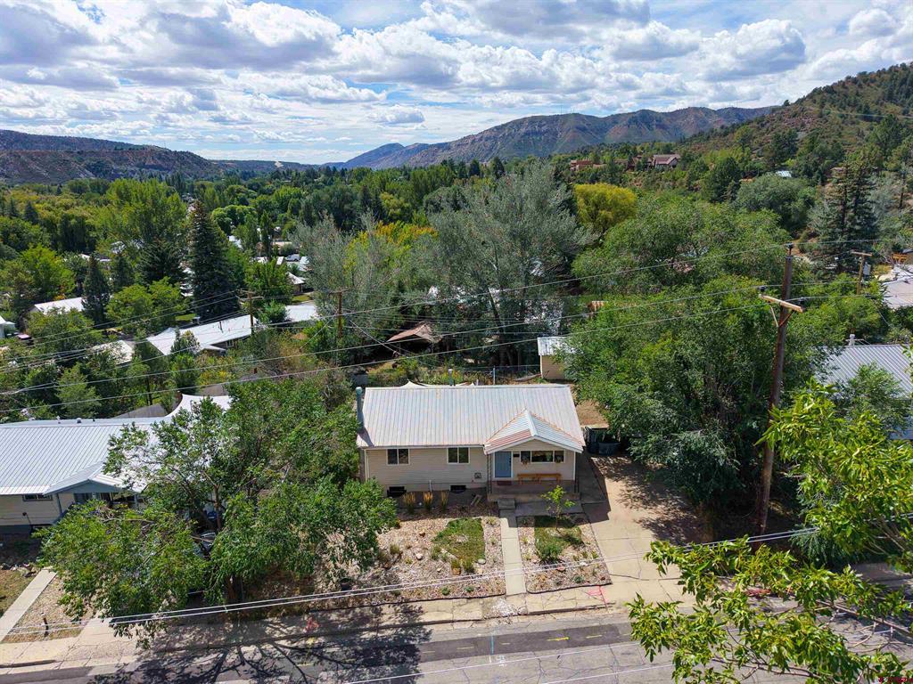 504 Clovis Drive Property Photo 3