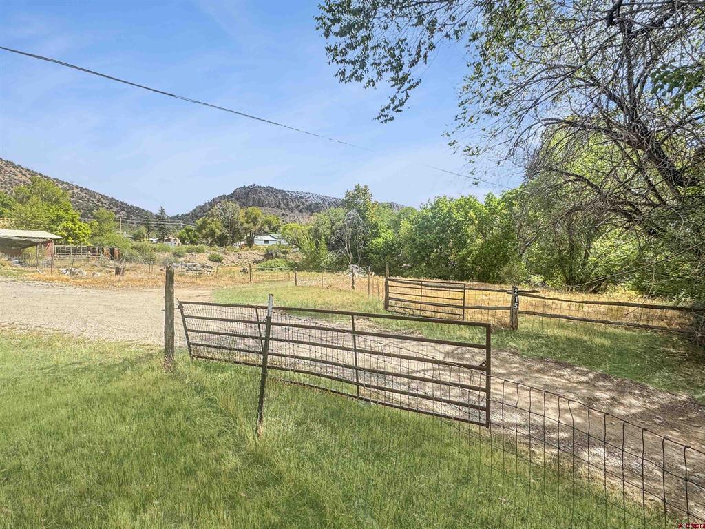 215 Highway 92 Highway Property Photo 3